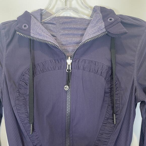 Lululemon Dance Studio Jacket III Reversible Black Grape Thumbhole Sleeves 4 - Picture 4 of 9